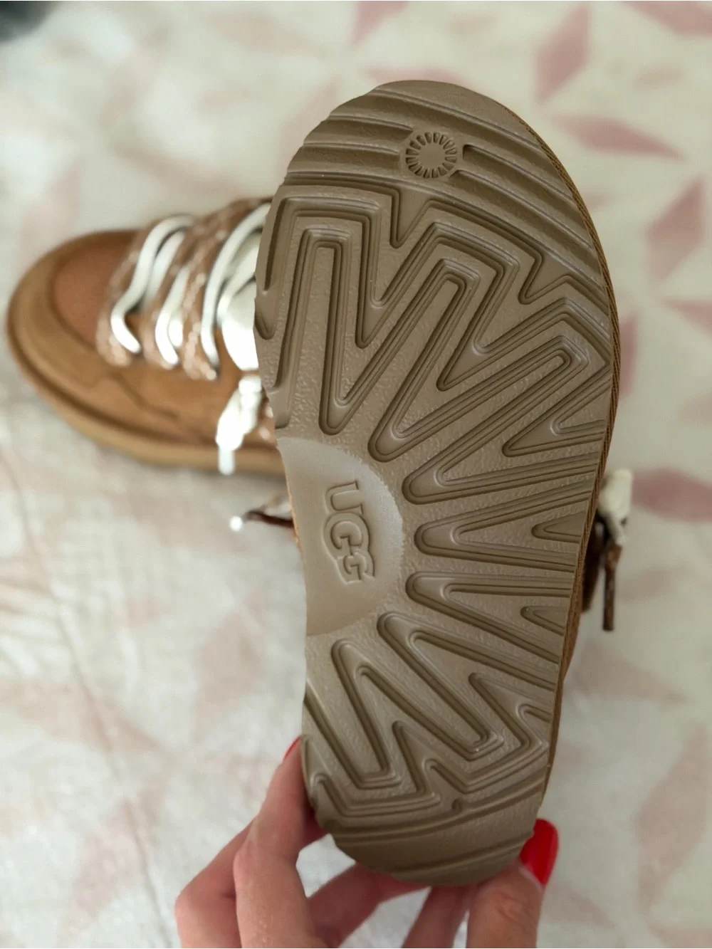 UGG Kids Chestnut Brown Lace-Up Sneakers with White Laces